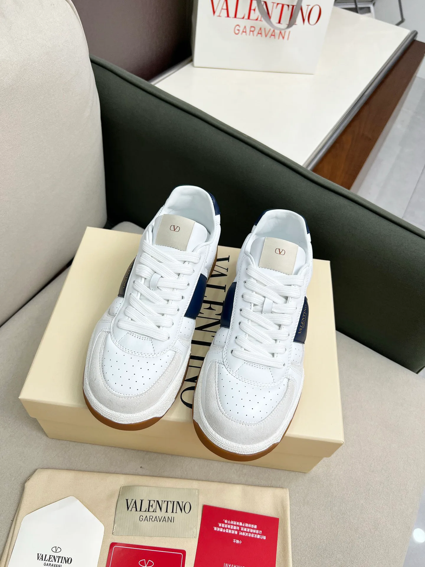 Кроссовки Женские Valentino 2628094