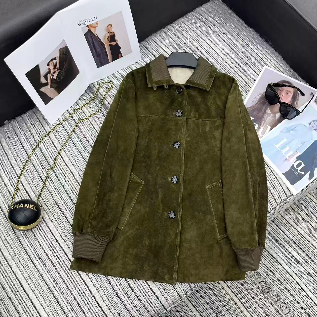 Кожаные Куртки И Дублёнки Женские Loro Piana 2702518