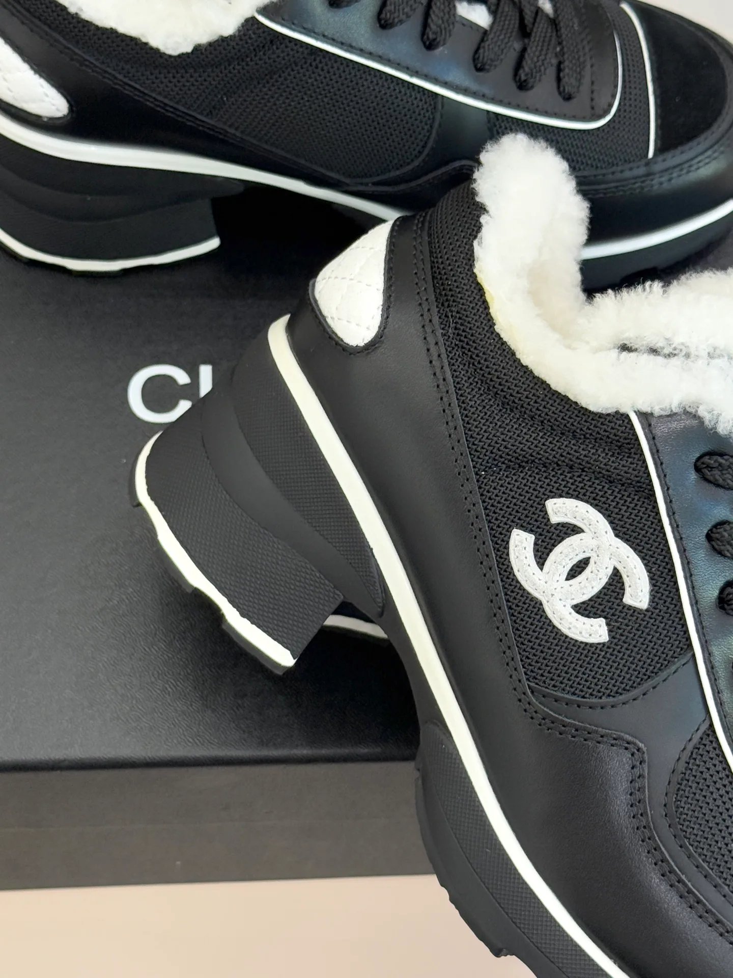 Кроссовки Женские Chanel 231663