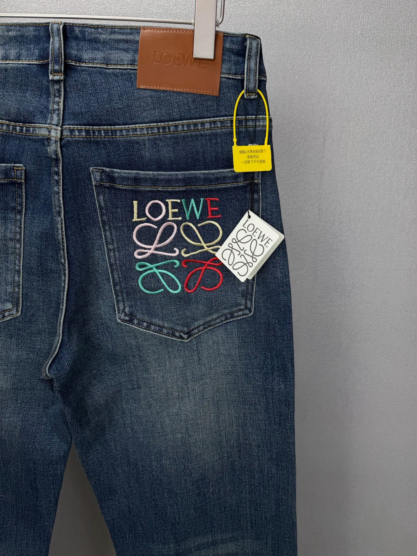 Джинсы Женские Loewe 19775333