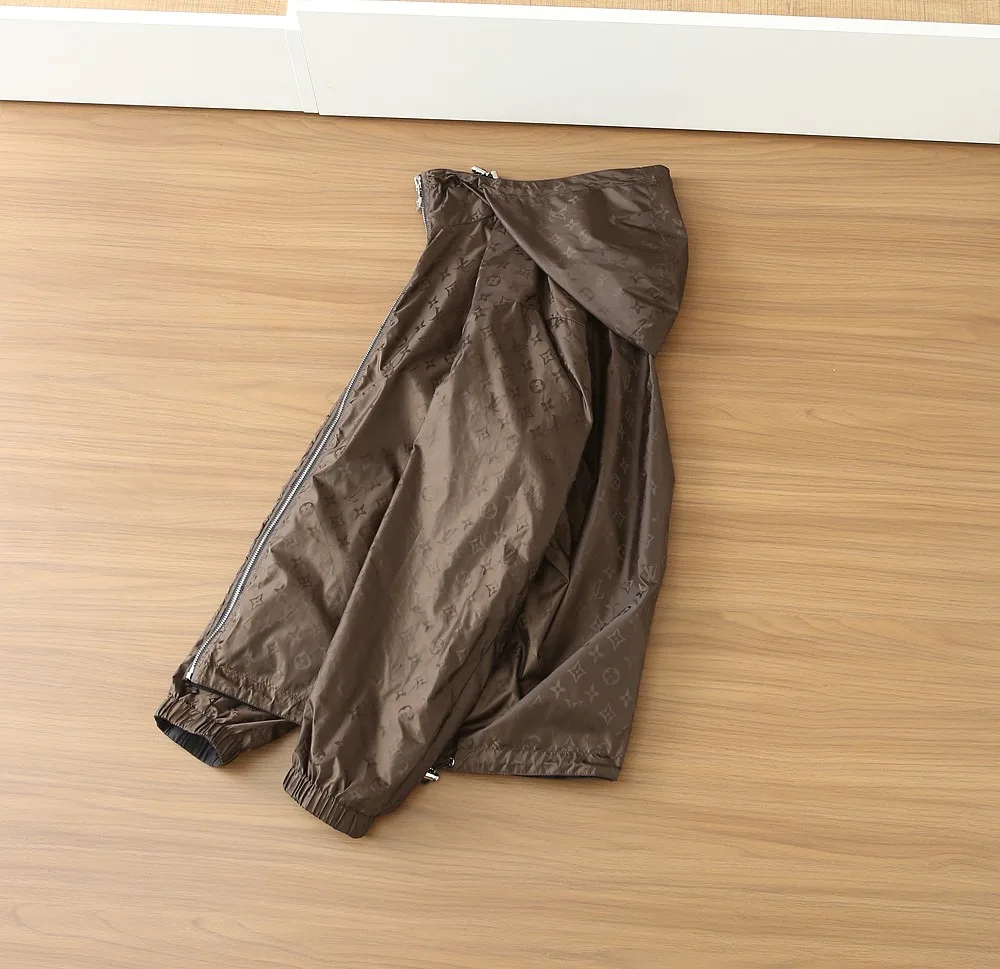 Куртки И Пуховики Мужские Louis Vuitton 17162549