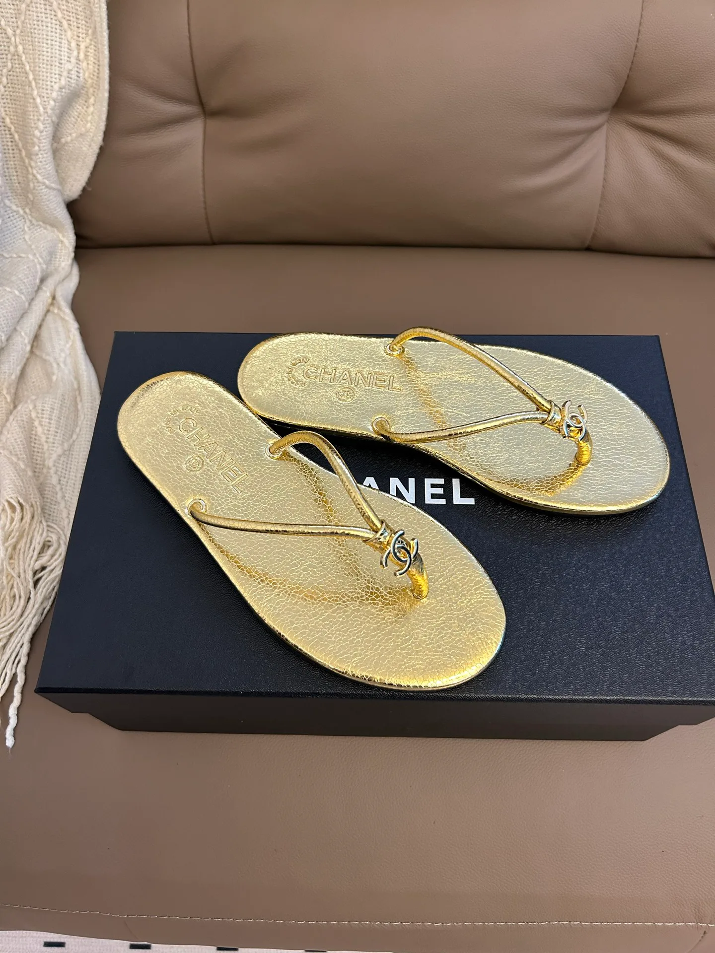 Сандалии Женские Chanel 13108928