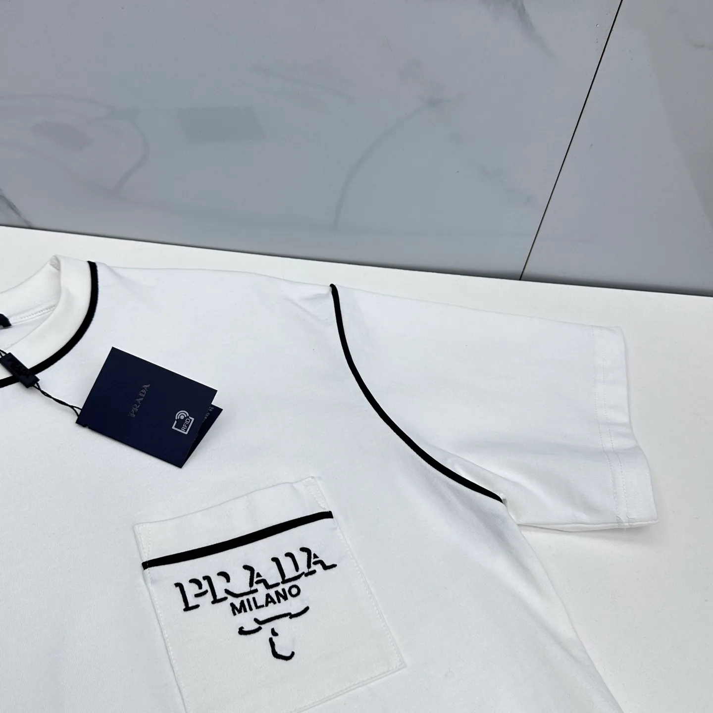 Футболки Женские Prada 2237466