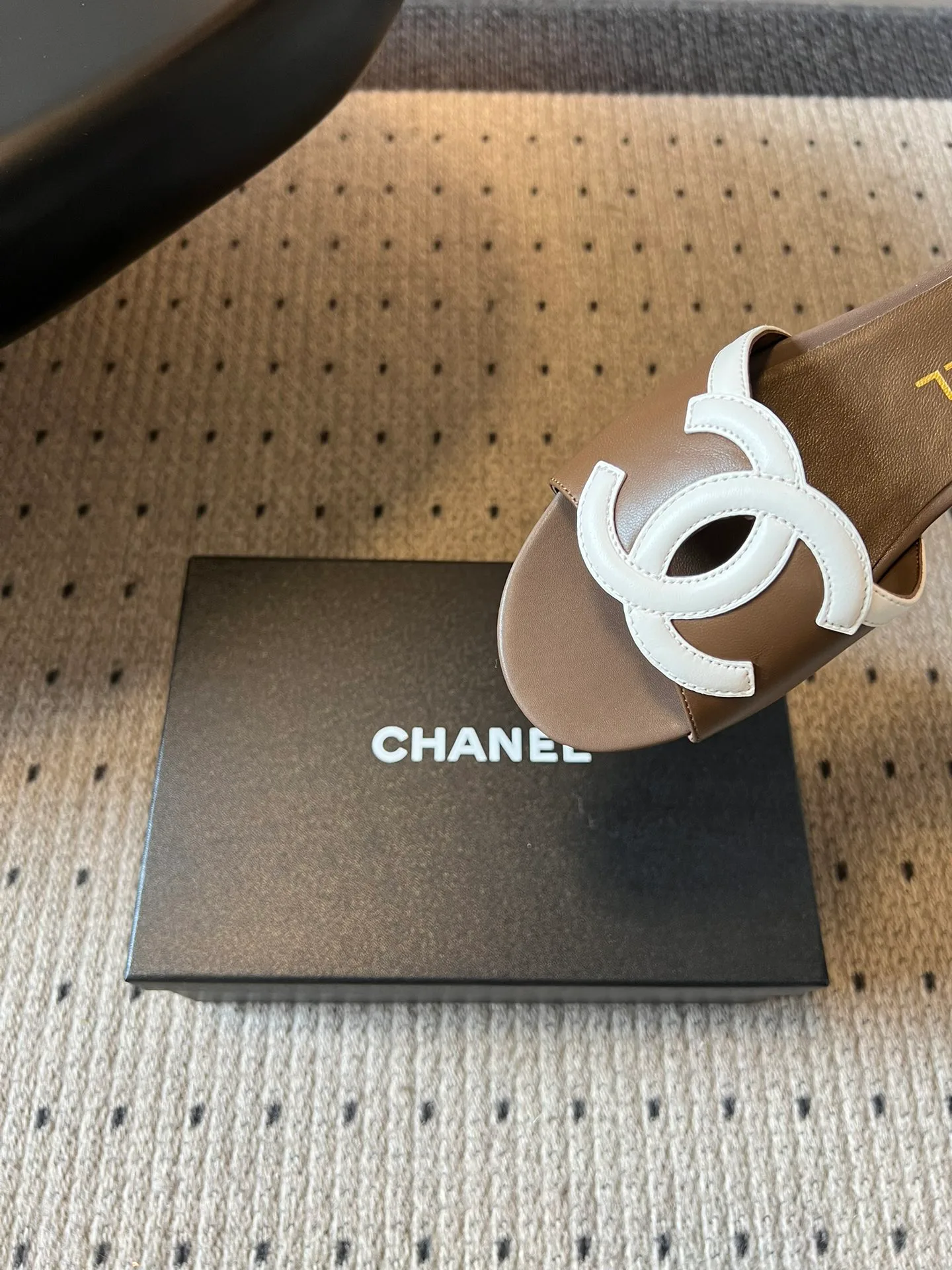 Шлепанцы Женские Chanel 11641737