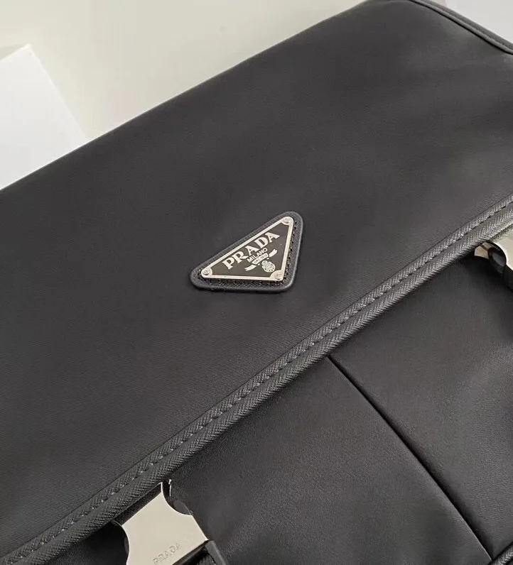 Сумки На Ремне Женские Prada 11872151