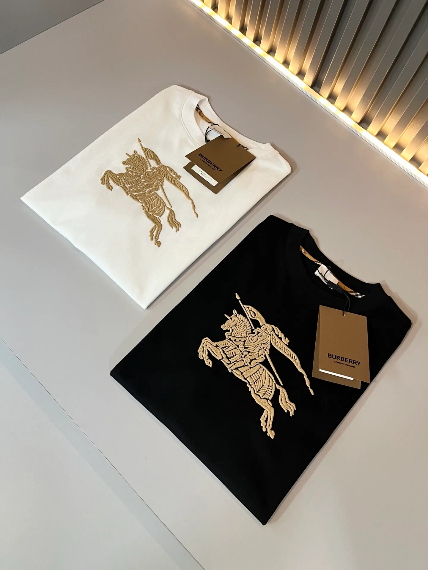 Футболки Женские Burberry 11361209