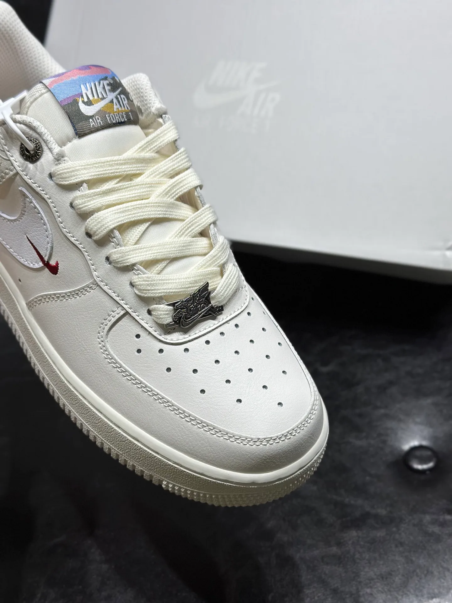 Кроссовки Женские Nike 846374