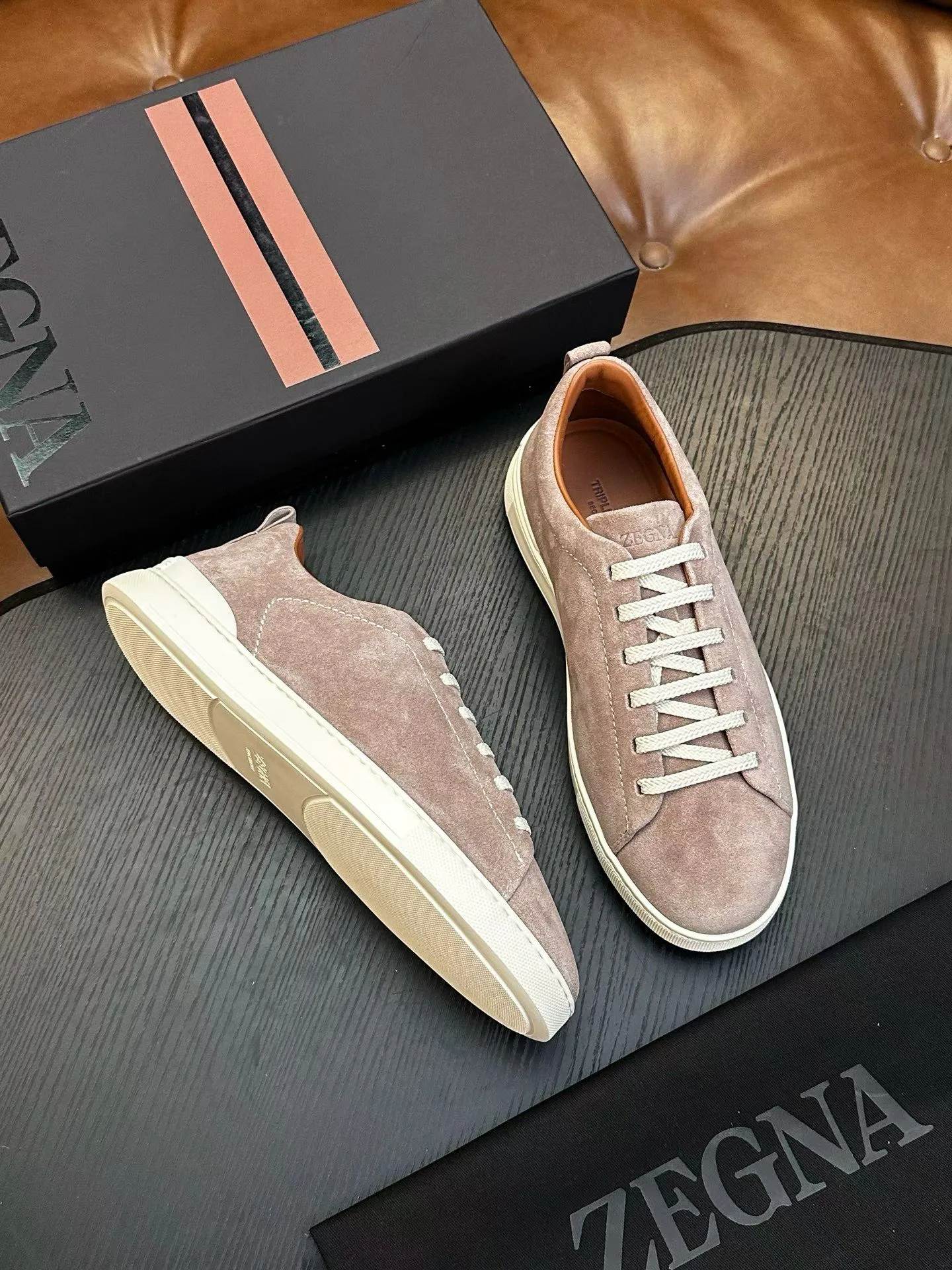 Кроссовки Женские Zegna 18514895