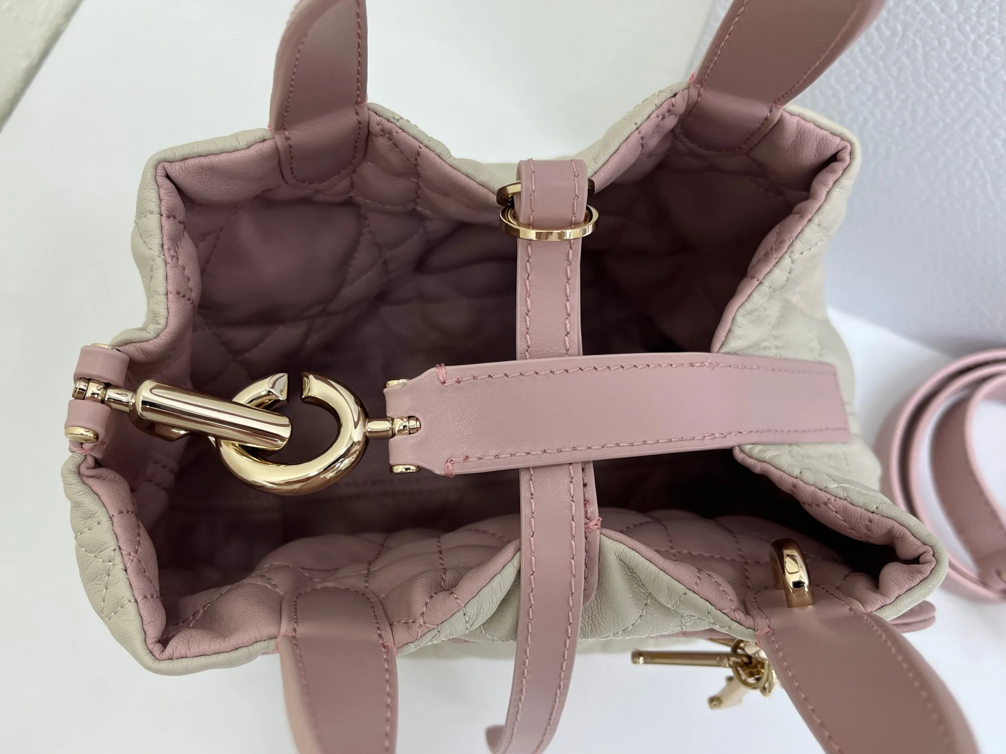 Классические Сумки Женские Christian Dior 17345152