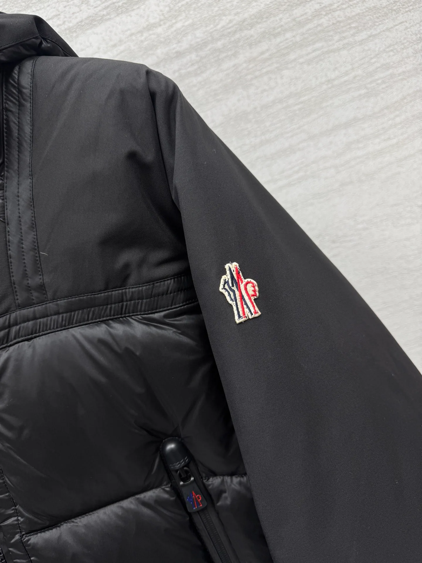 Куртки И Пуховики Мужские Moncler 283179