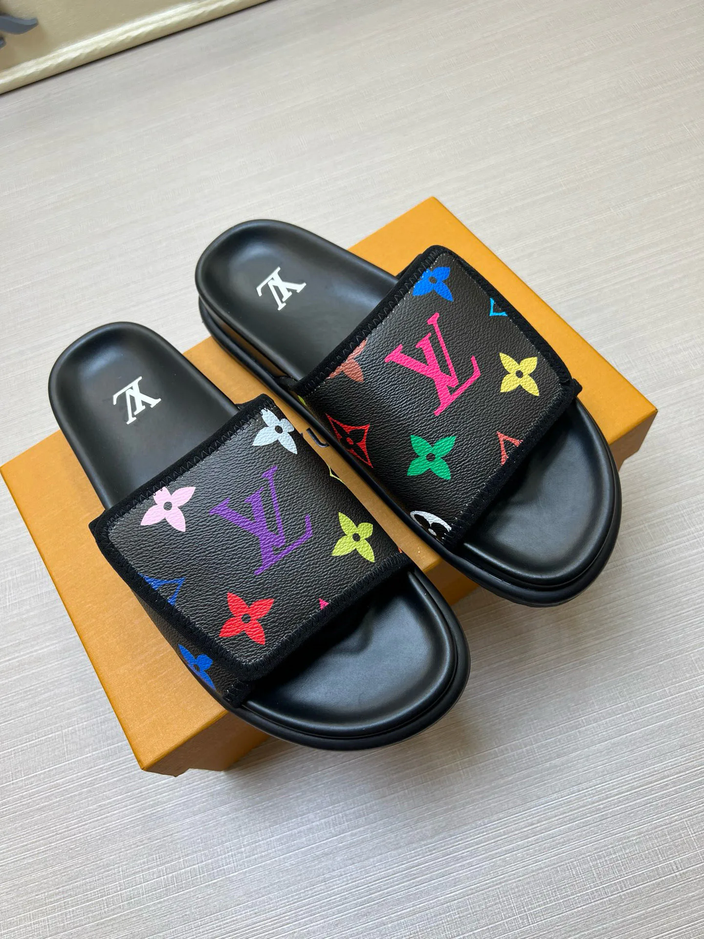 Шлепанцы Мужские Louis Vuitton 1789278