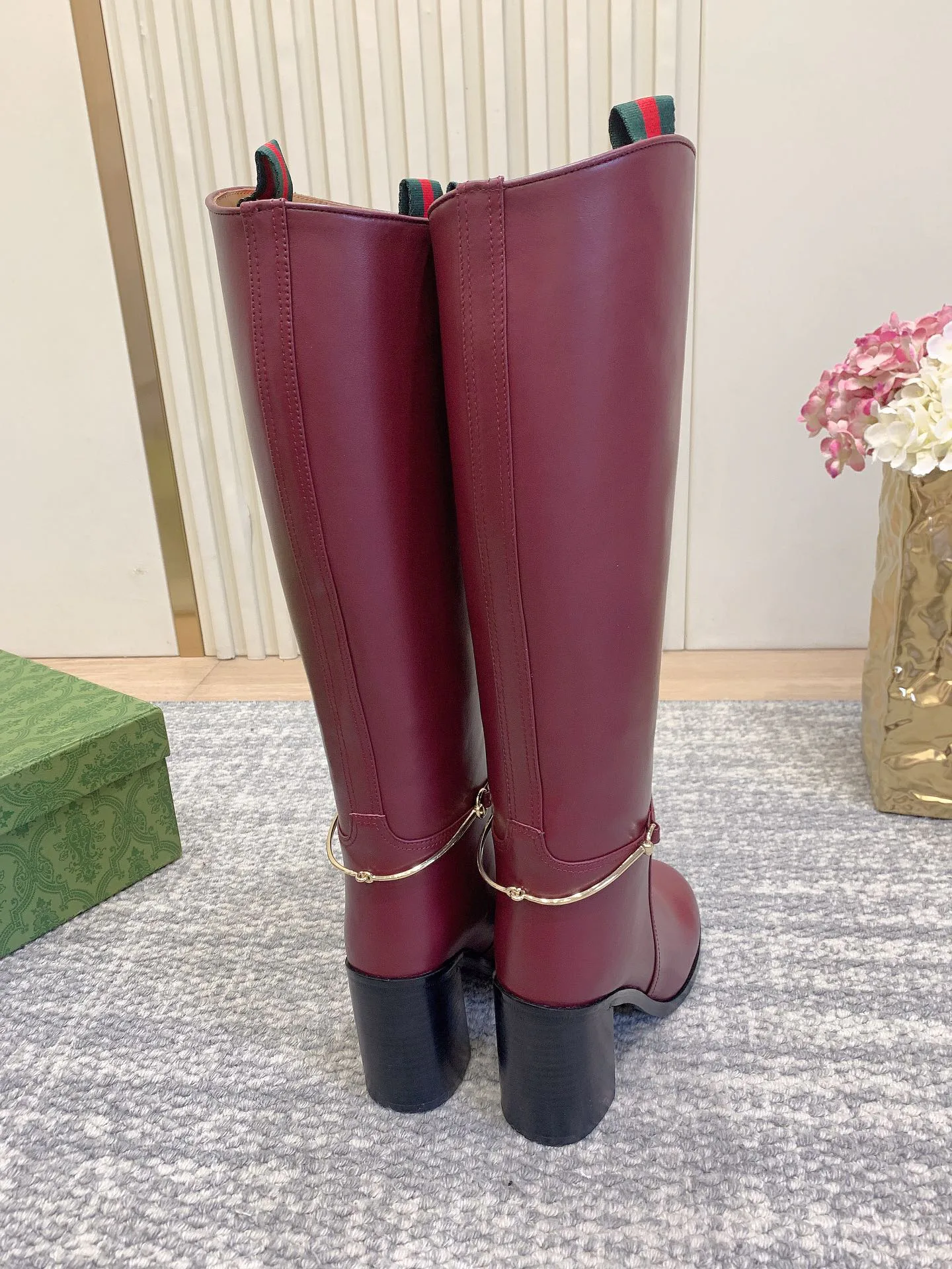 Сапоги Женские Gucci 689869