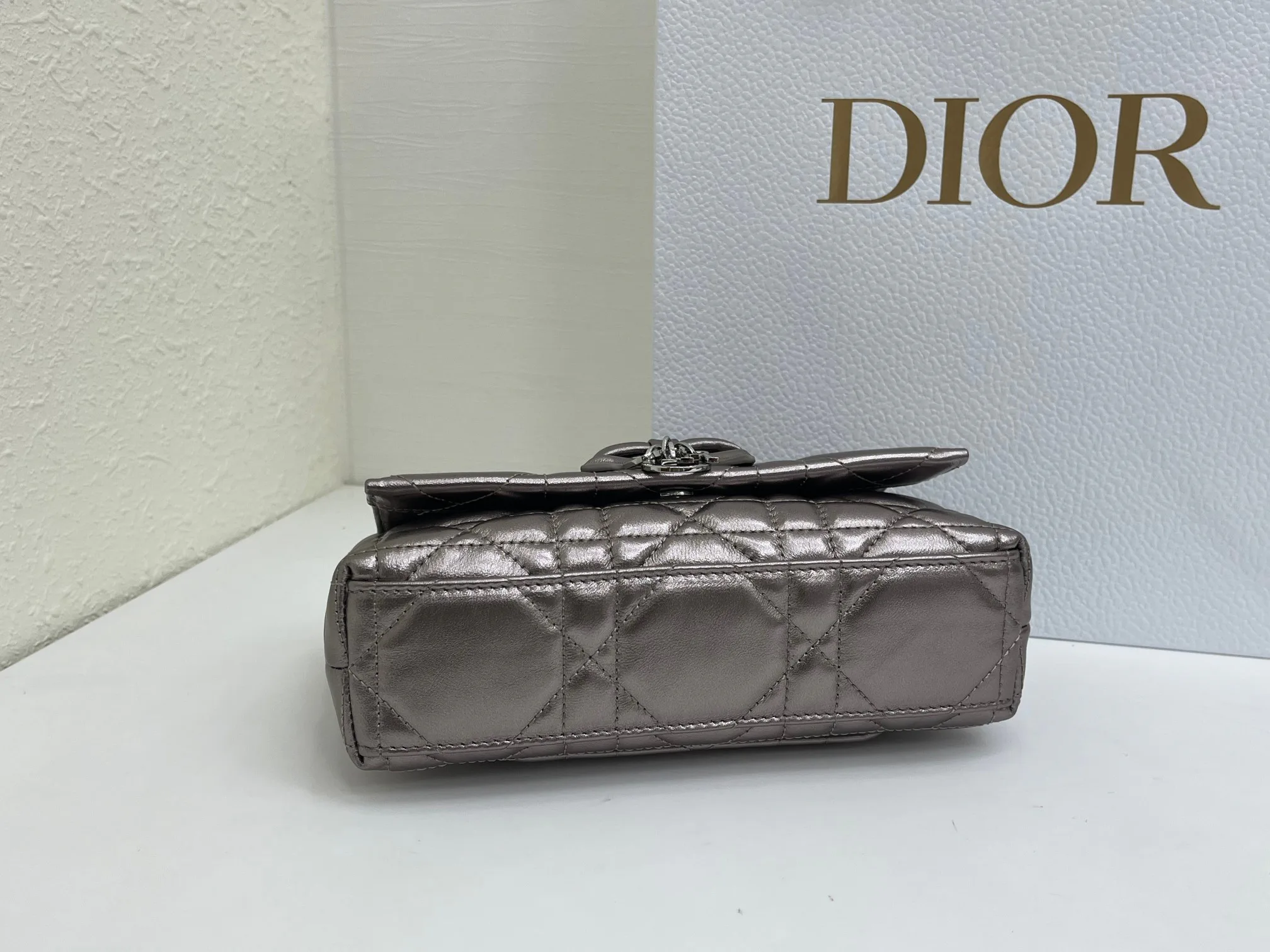 Классические Сумки Женские Christian Dior 17463894