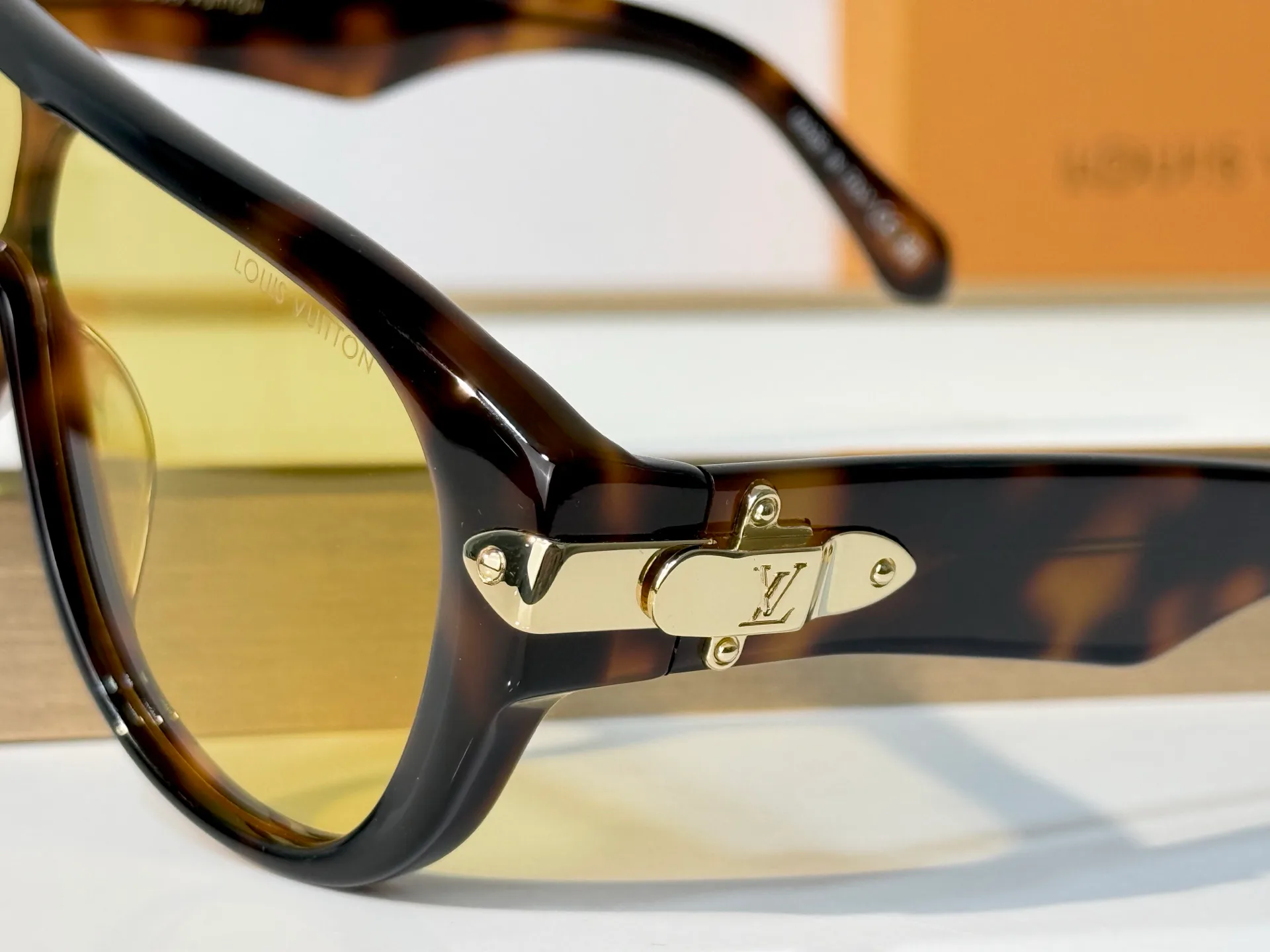 Очки Louis Vuitton 18453192