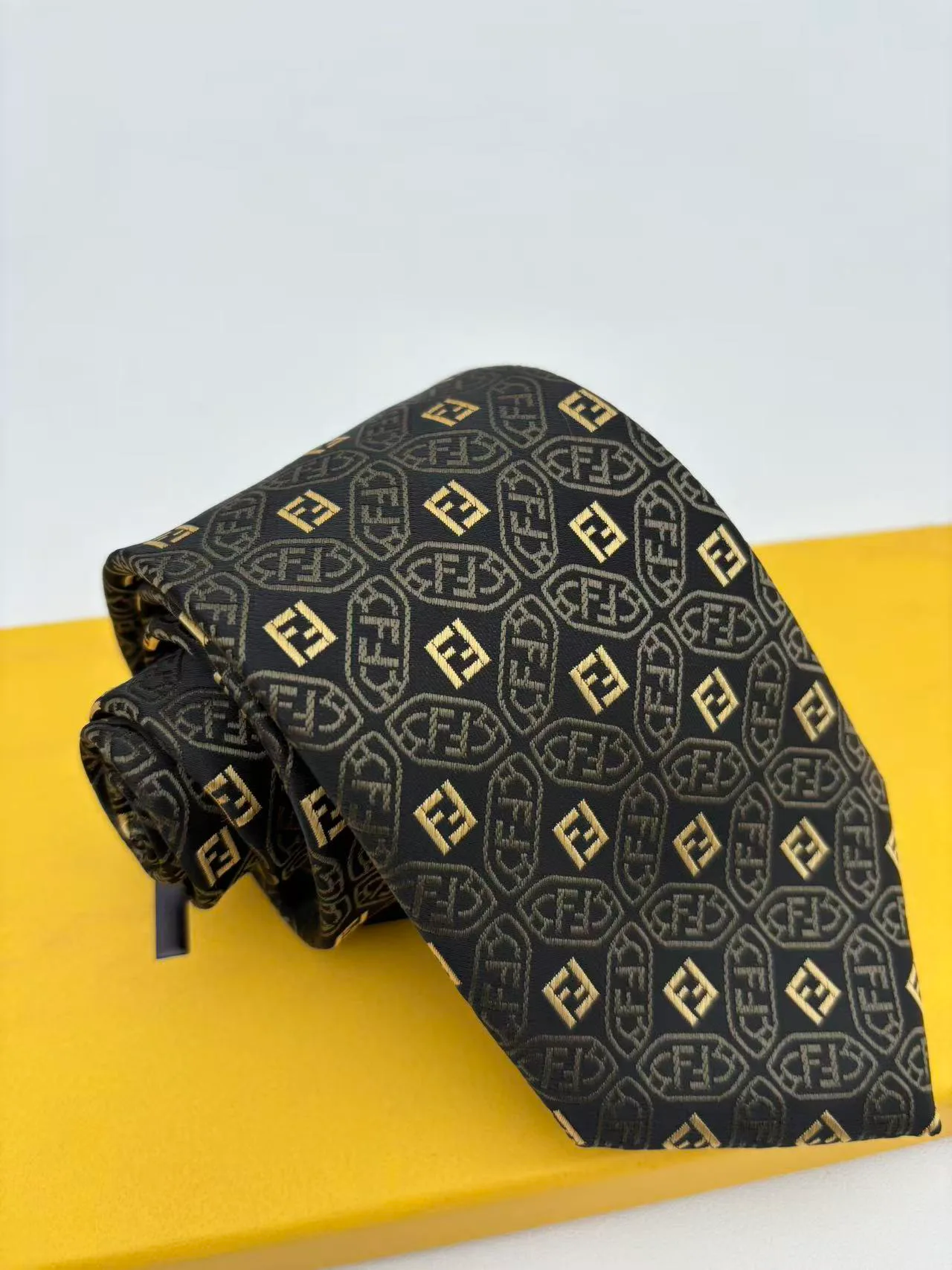 Платки Fendi 14648037
