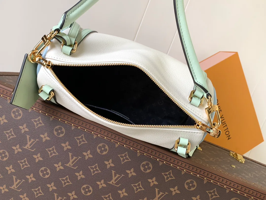 Классические Сумки Женские Louis Vuitton 11394895