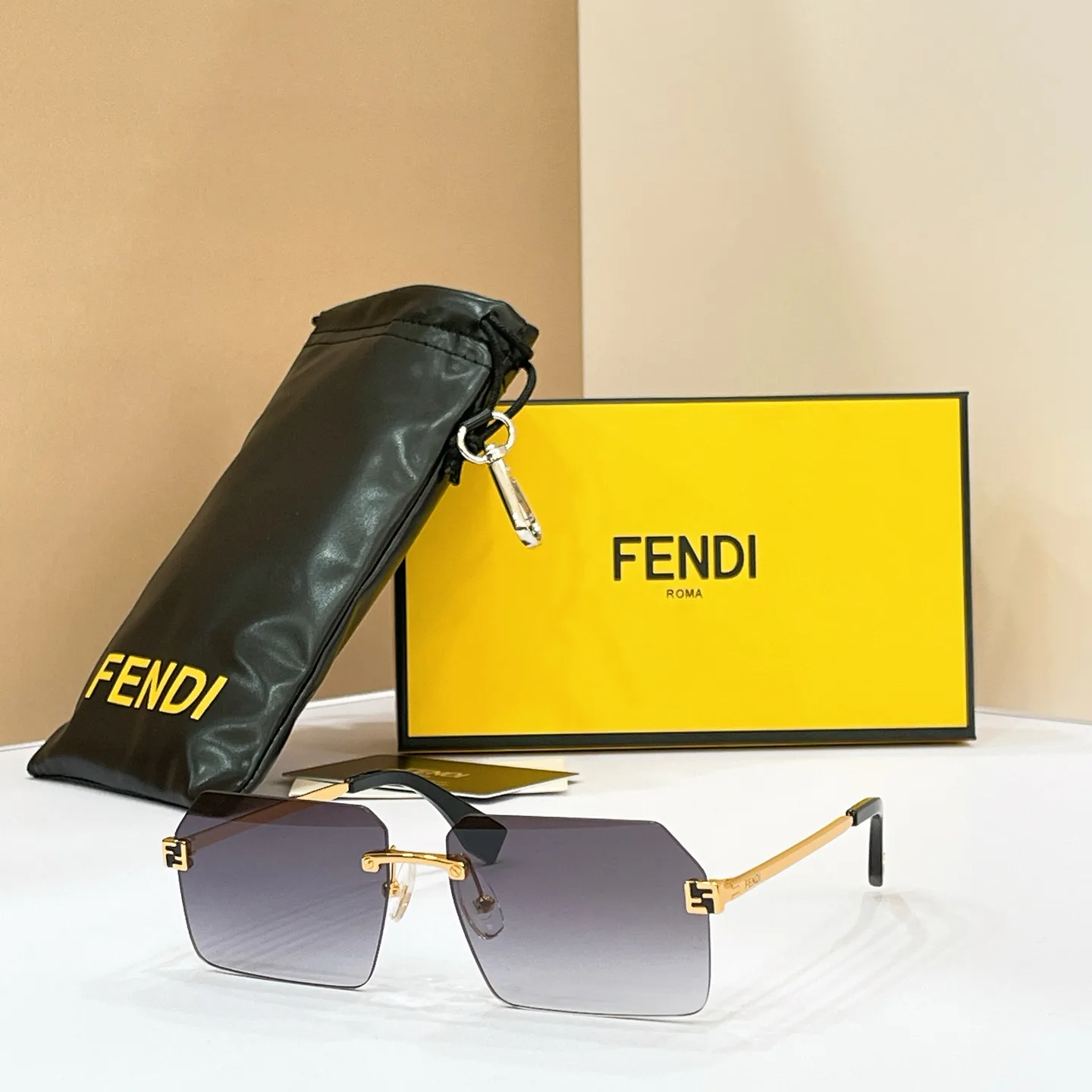 Очки Fendi 16949016