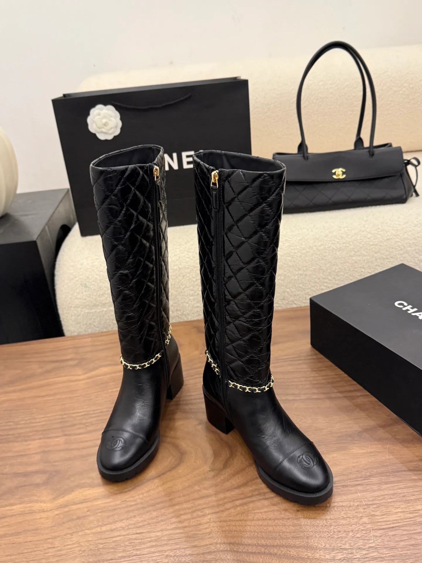 Сапоги Женские Chanel 19050174