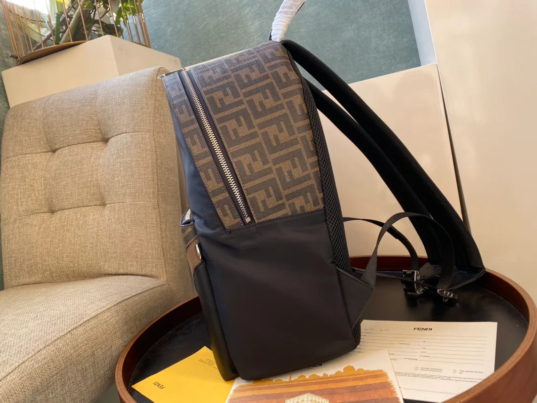 Рюкзаки Женские Fendi 13546260