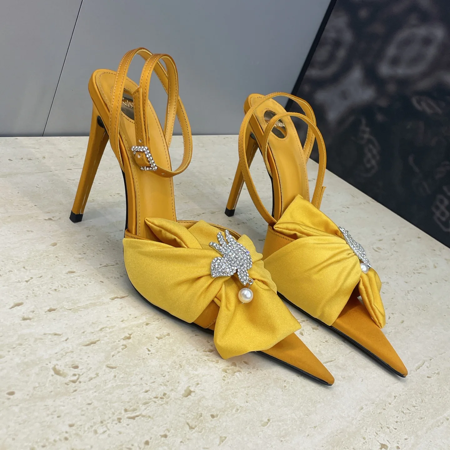 Босоножки Женские Saint Laurent 3009071