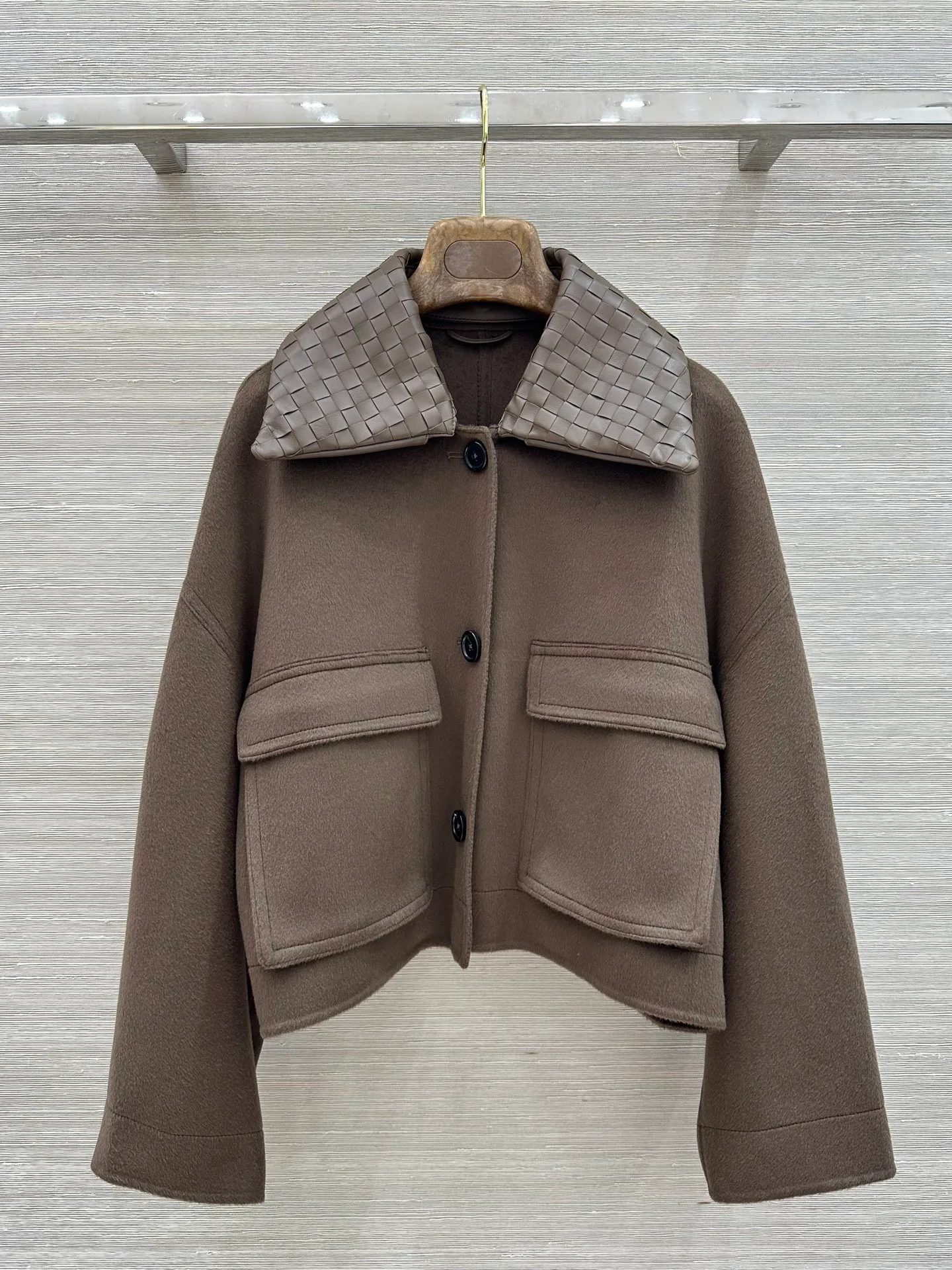 Куртки И Пуховики Женские Bottega Veneta 18657426