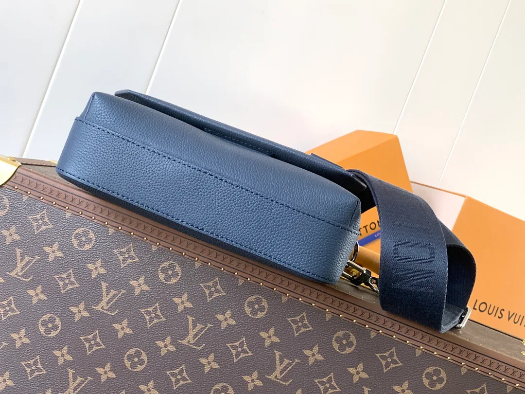 Сумки На Ремне Женские Louis Vuitton 13435240