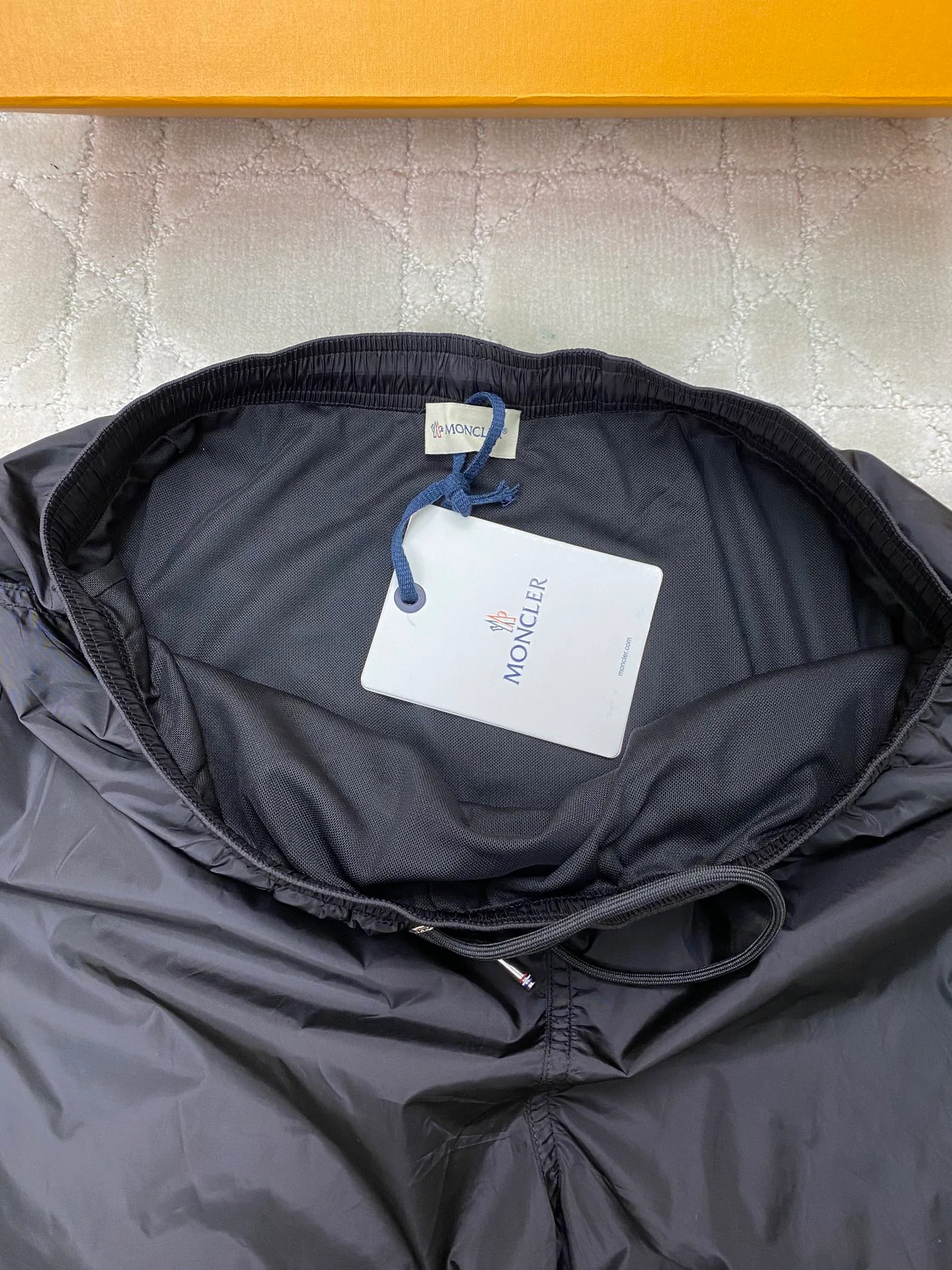 Шорты Мужские Moncler 12434057