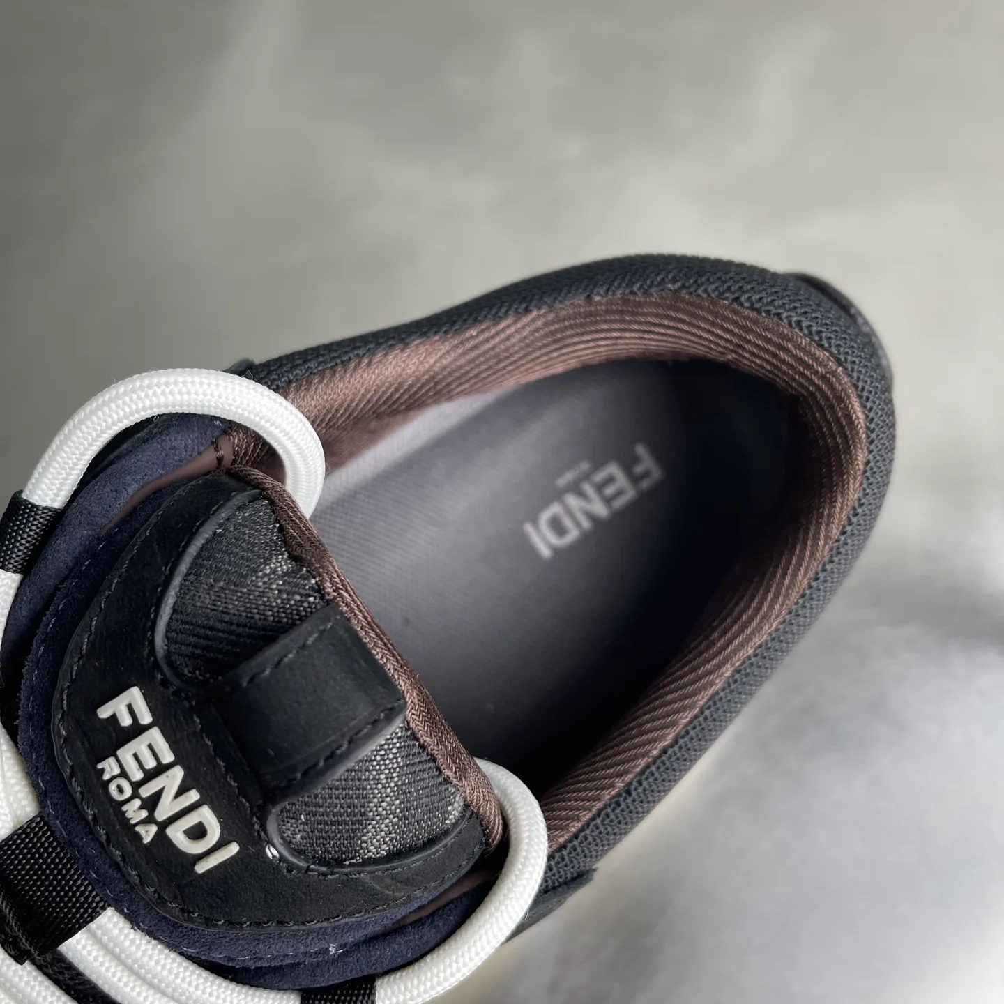 Кроссовки Мужские Fendi 9464404