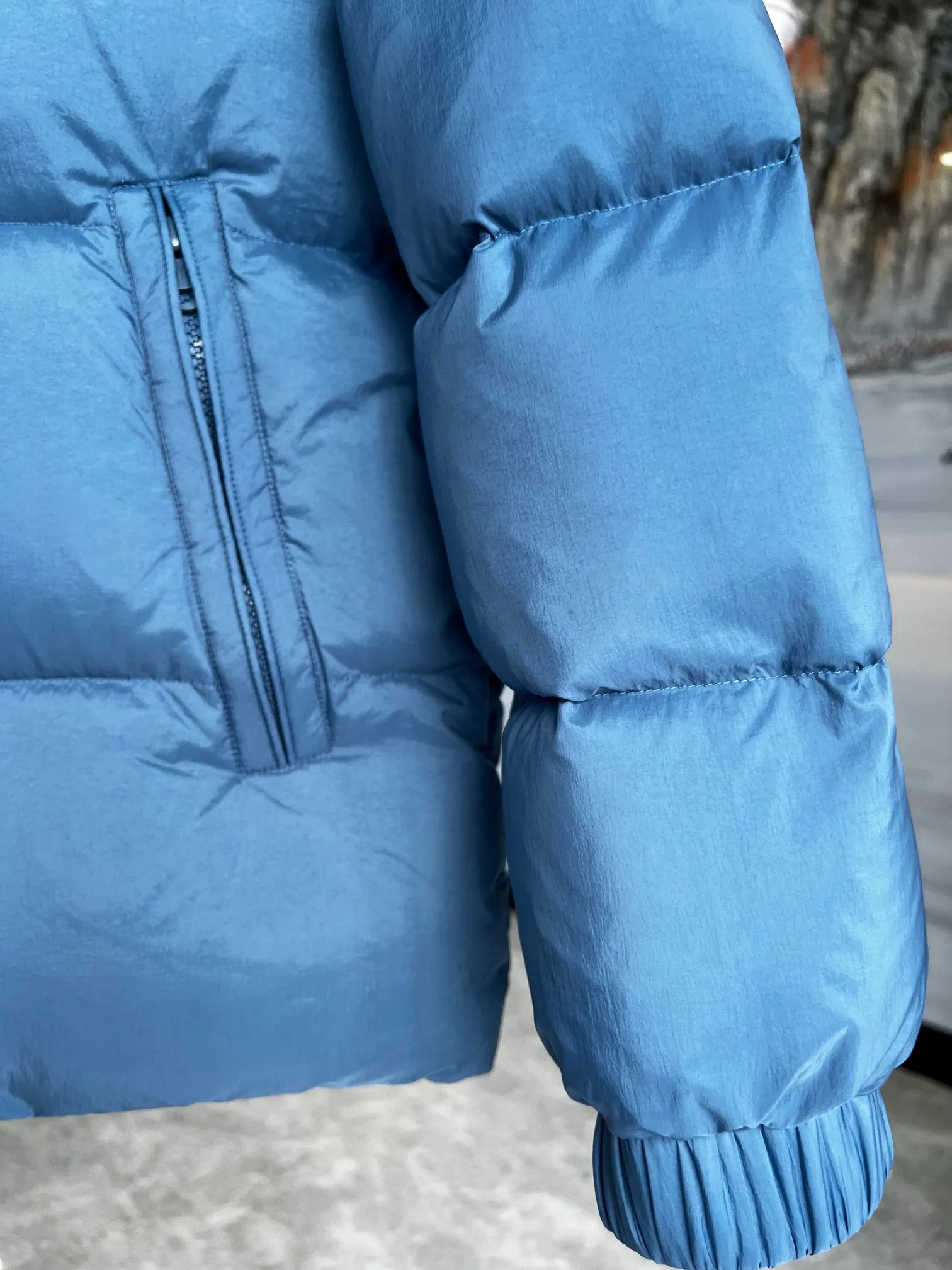 Куртки И Пуховики Мужские Moncler 3612940