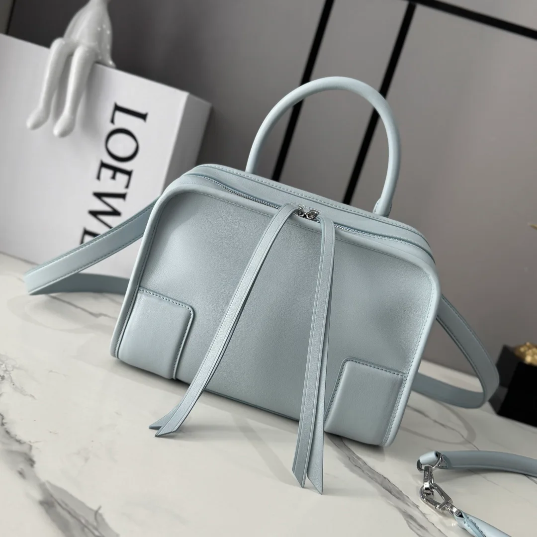 Классические Сумки Женские Loewe 18229668