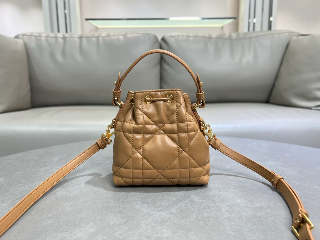 Рюкзаки Женские Christian Dior 293136