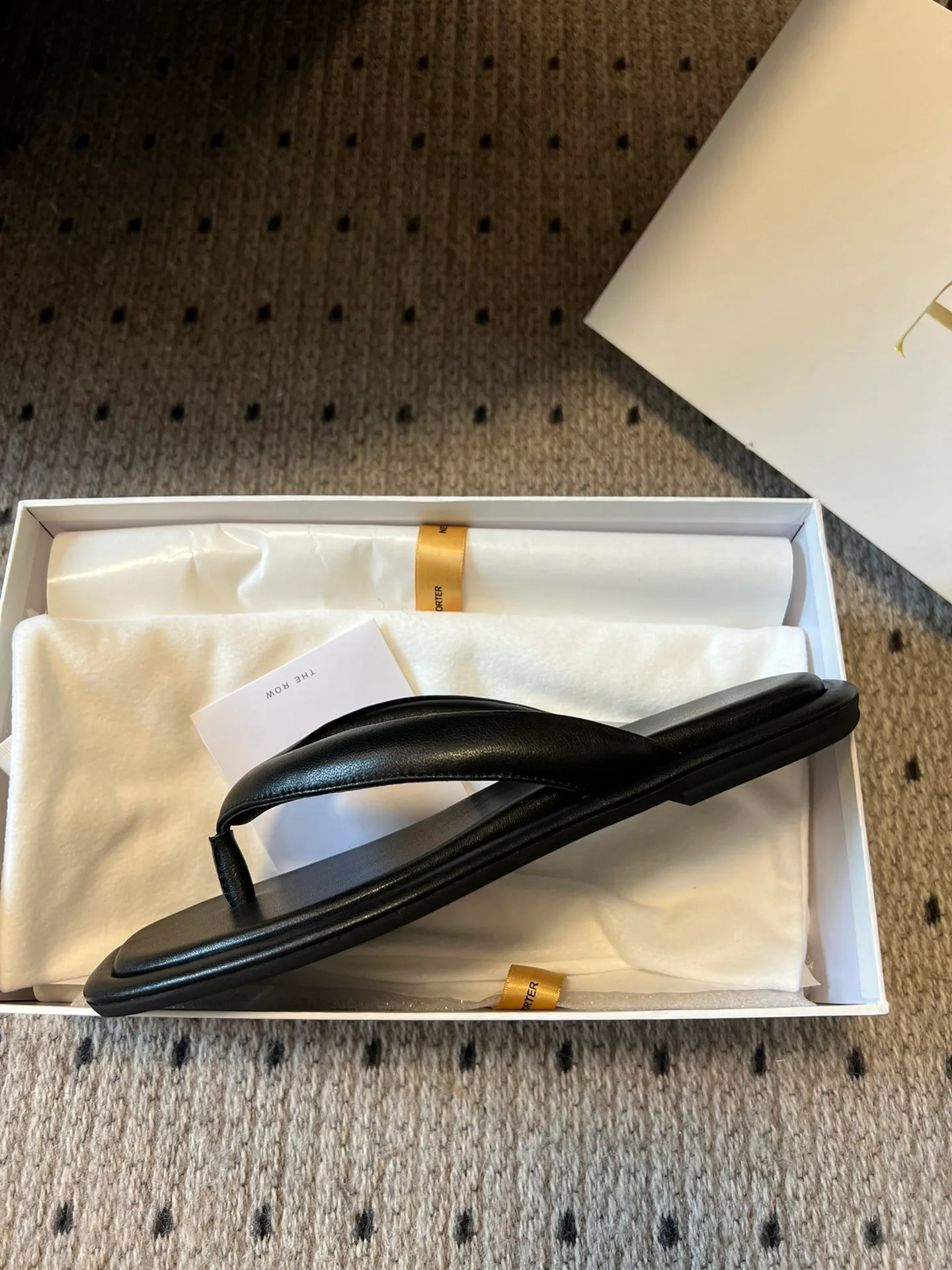 Шлепанцы Женские The Row 16640