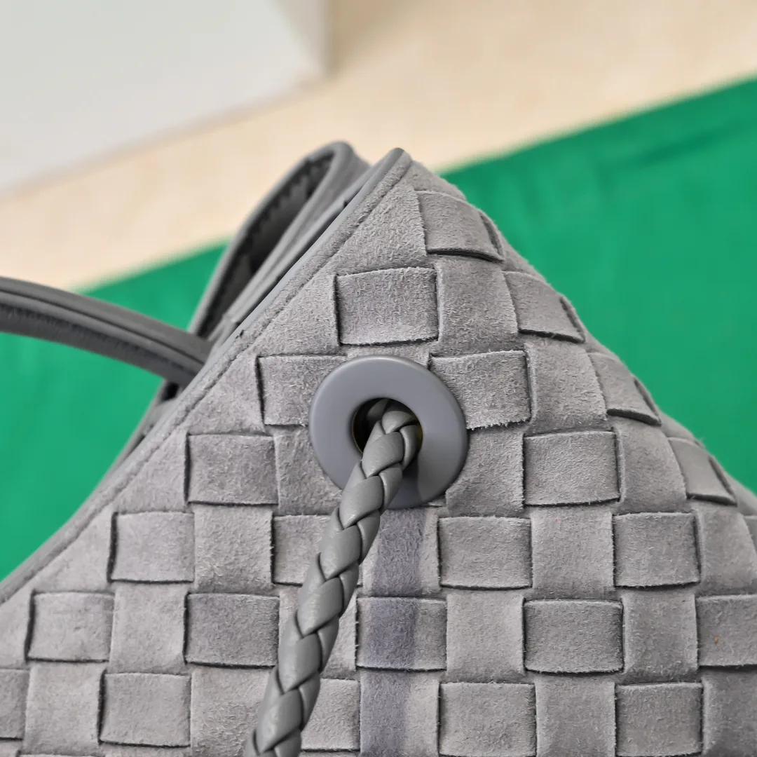 Классические Сумки Женские Bottega Veneta 11669036