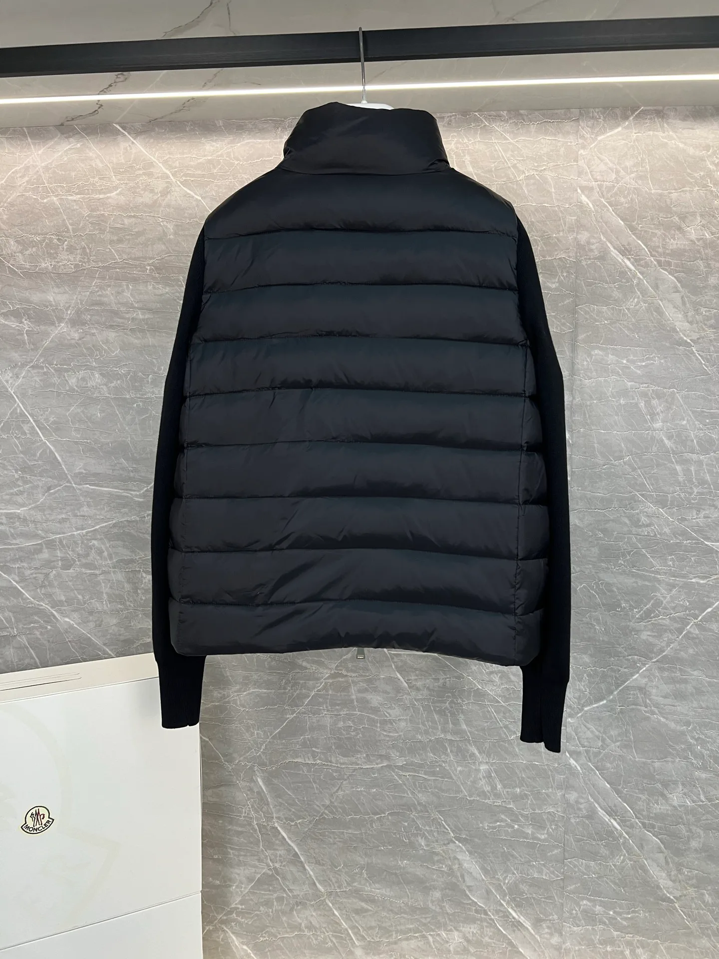 Куртки И Пуховики Женские Moncler 18599809