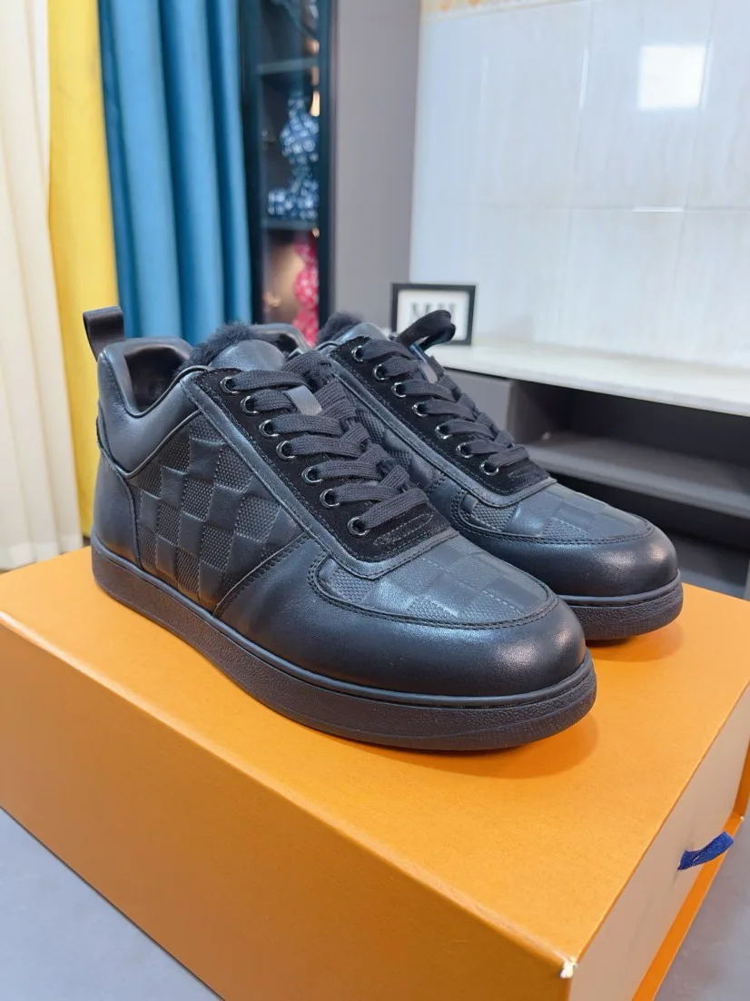 Кроссовки Мужские Louis Vuitton 261136