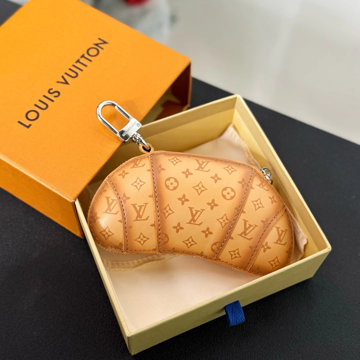 Клатчи Женские Louis Vuitton 5984971