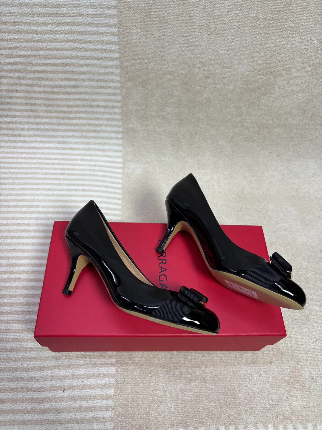 Туфли Женские Salvatore Ferragamo 18720759