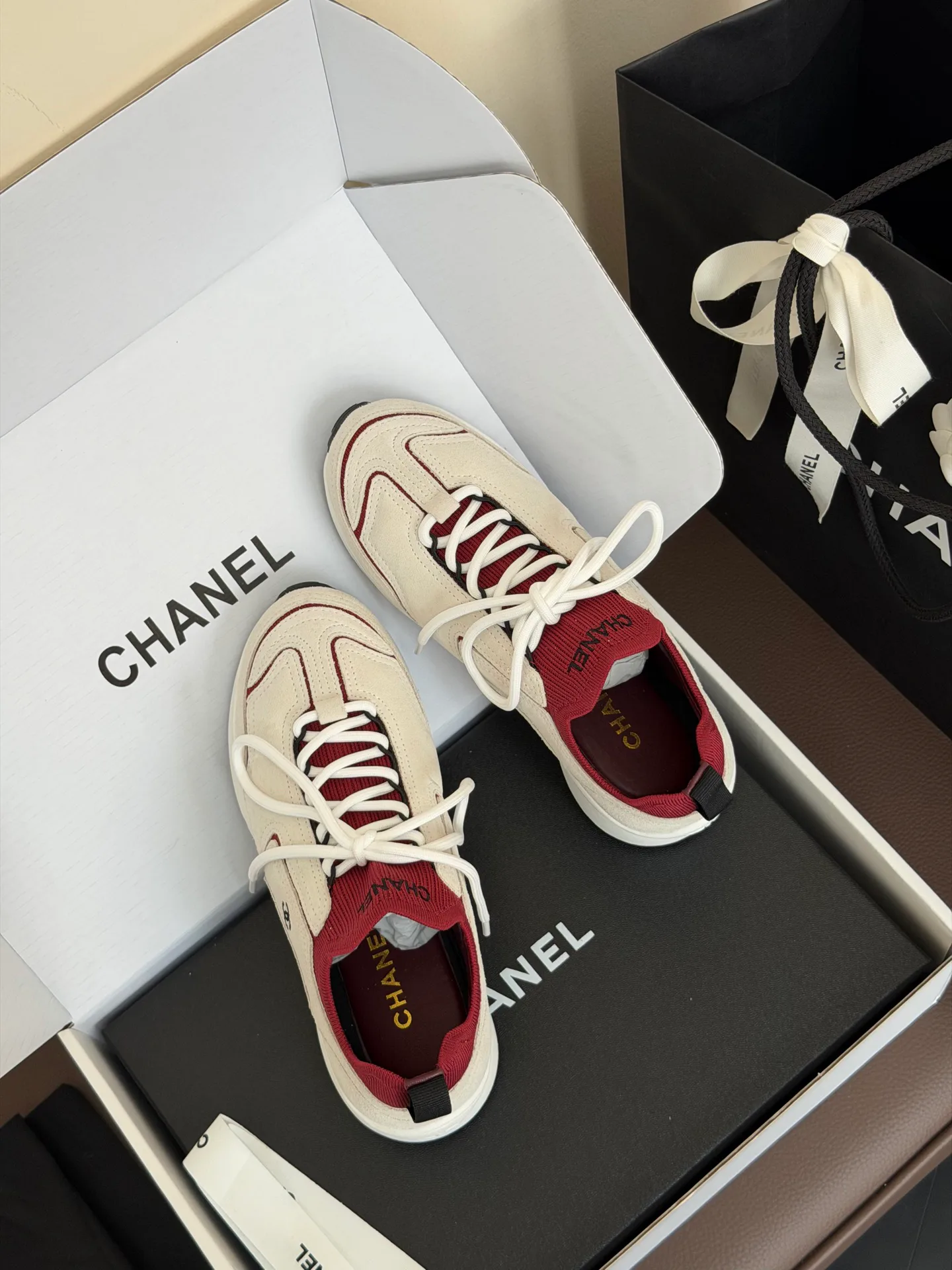 Кроссовки Женские Chanel 18073585