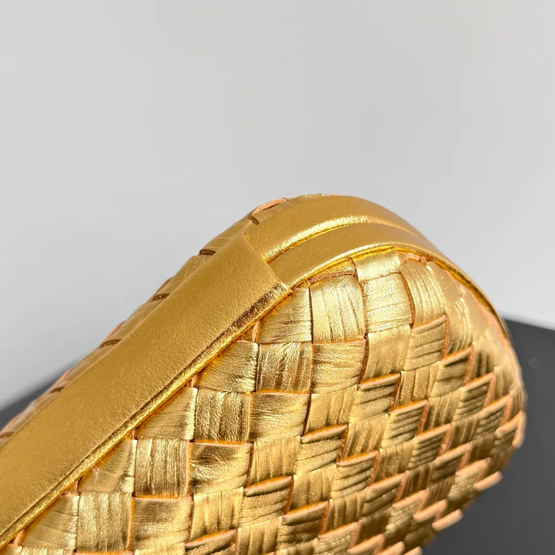 Клатчи Женские Bottega Veneta 13568372