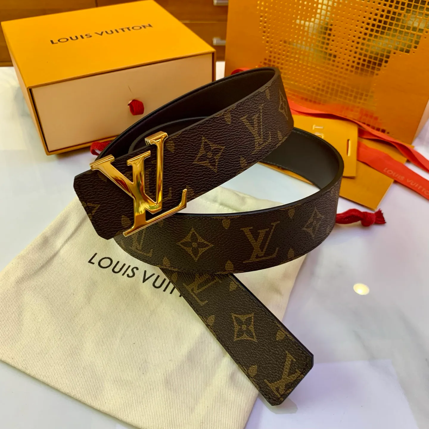 Ремни Louis Vuitton 17682157