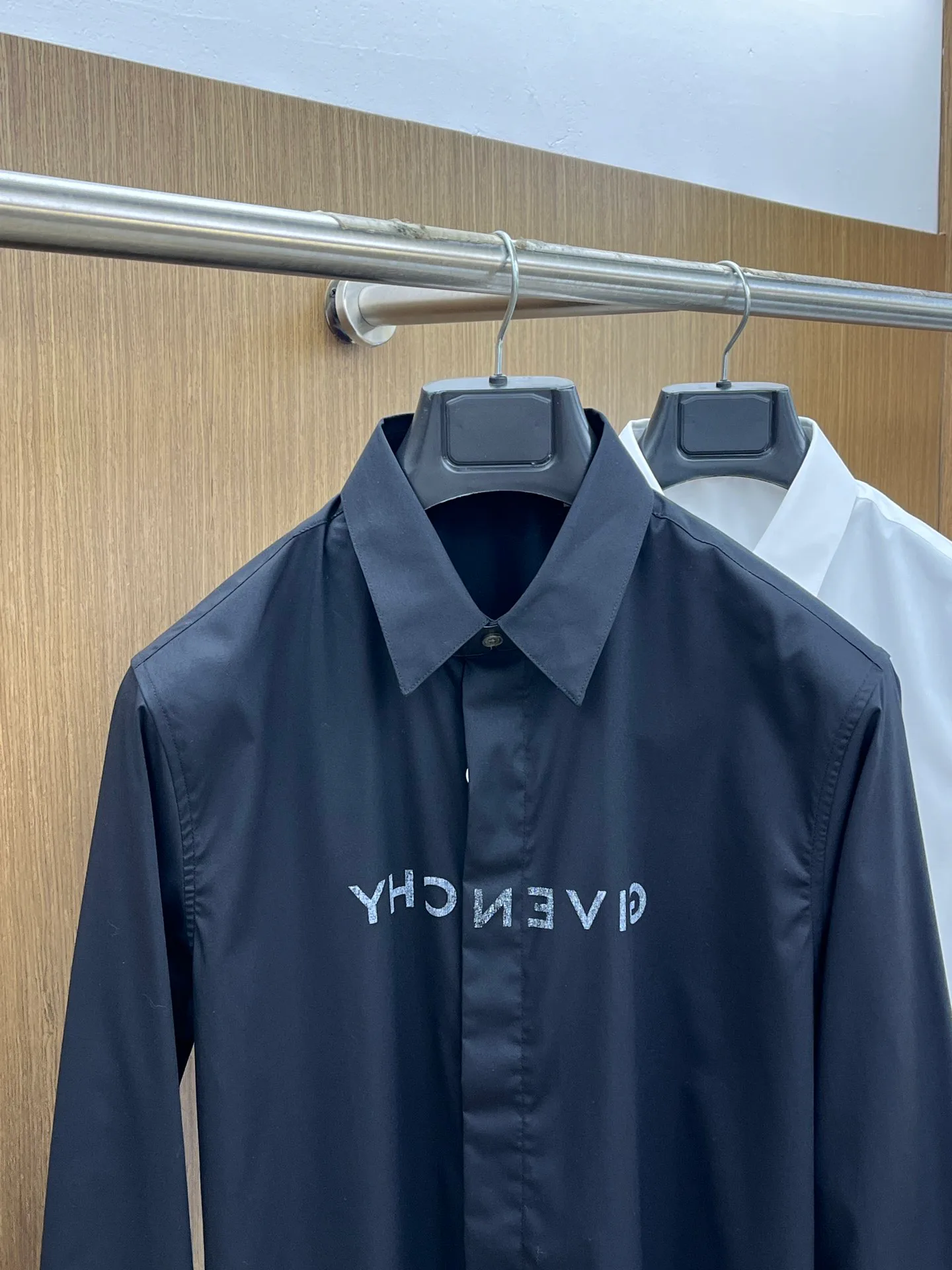 Рубашки Мужские Givenchy 18699191