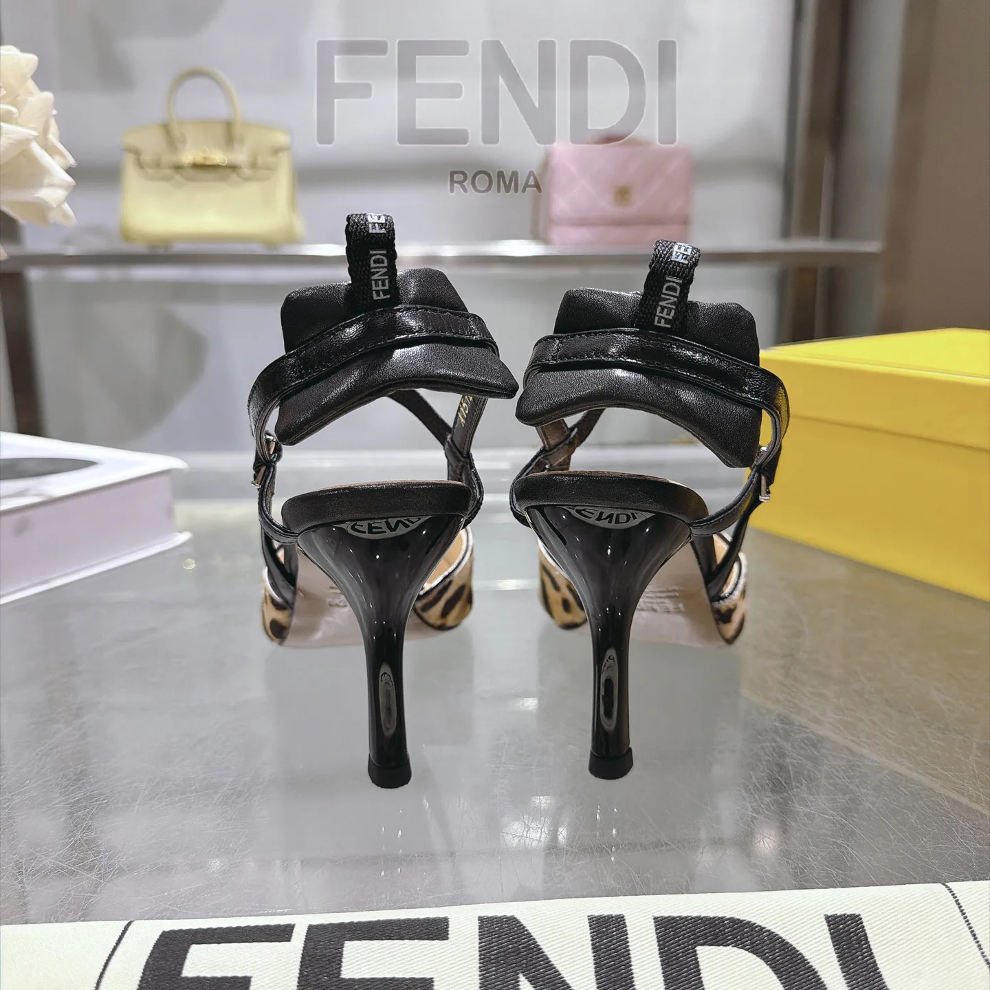 Туфли Женские Fendi 18247855