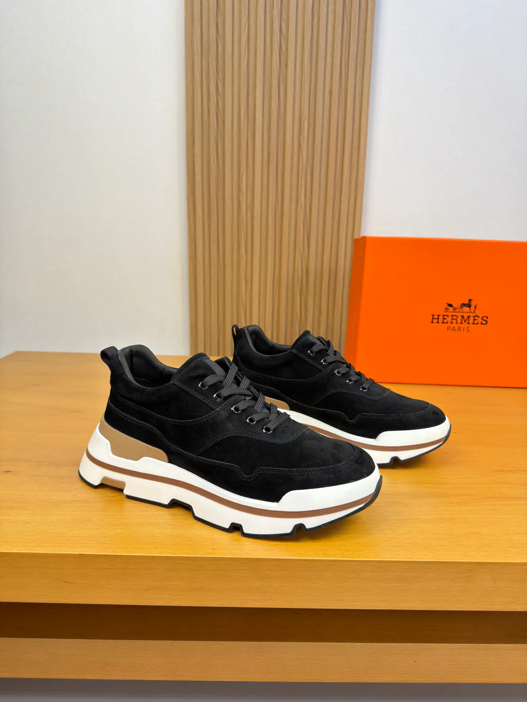 Кроссовки Женские Hermes 18142440