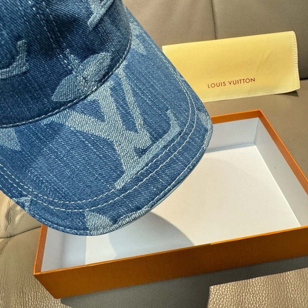 Головные Уборы Louis Vuitton 4549981