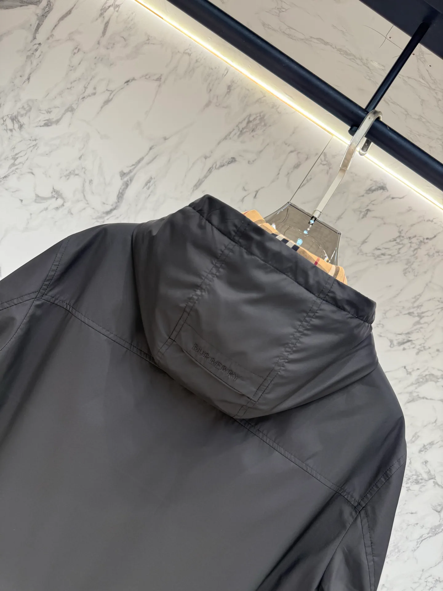 Куртки И Пуховики Женские Burberry 17944118