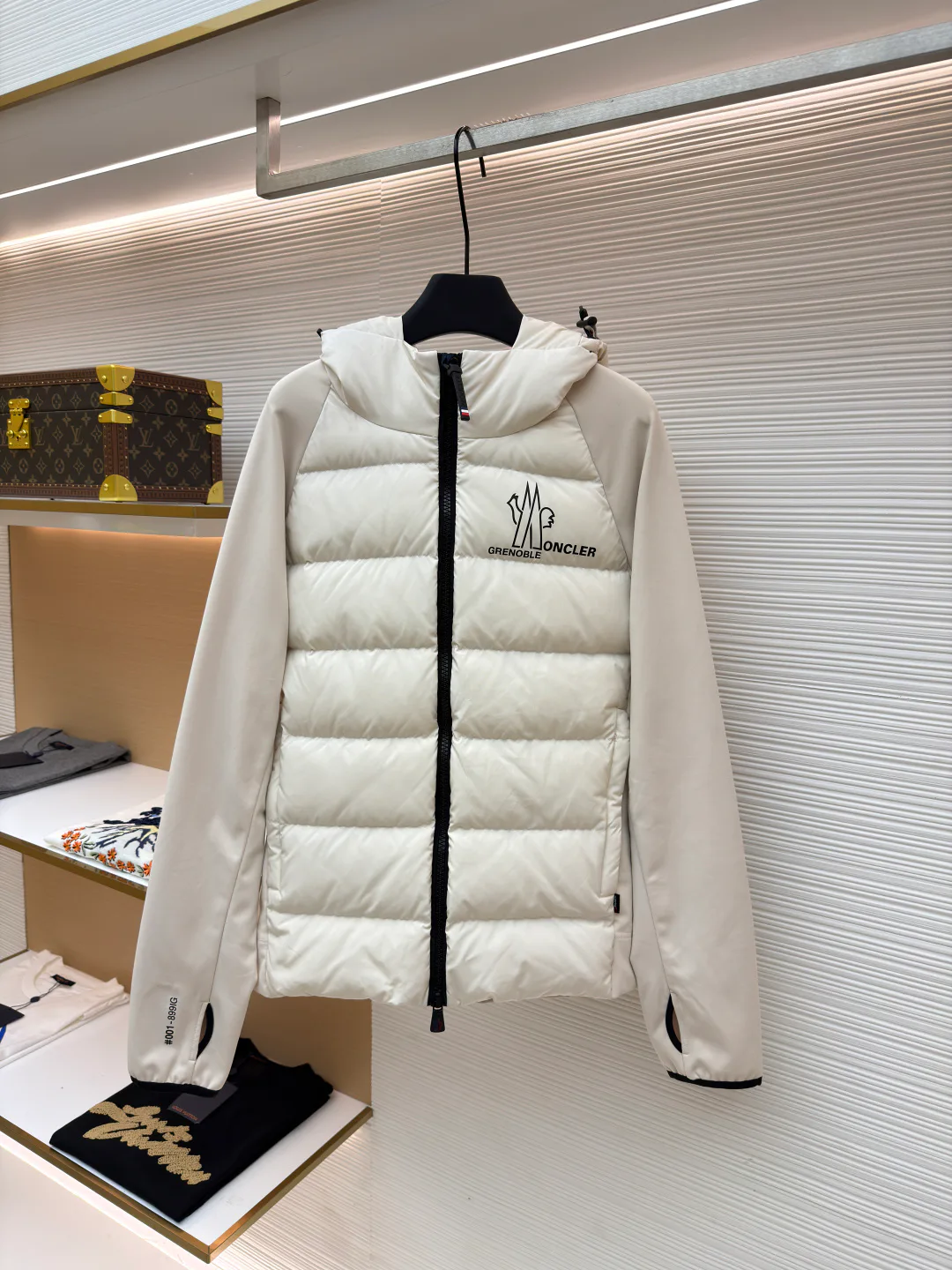 Куртки И Пуховики Мужские Moncler 8973497