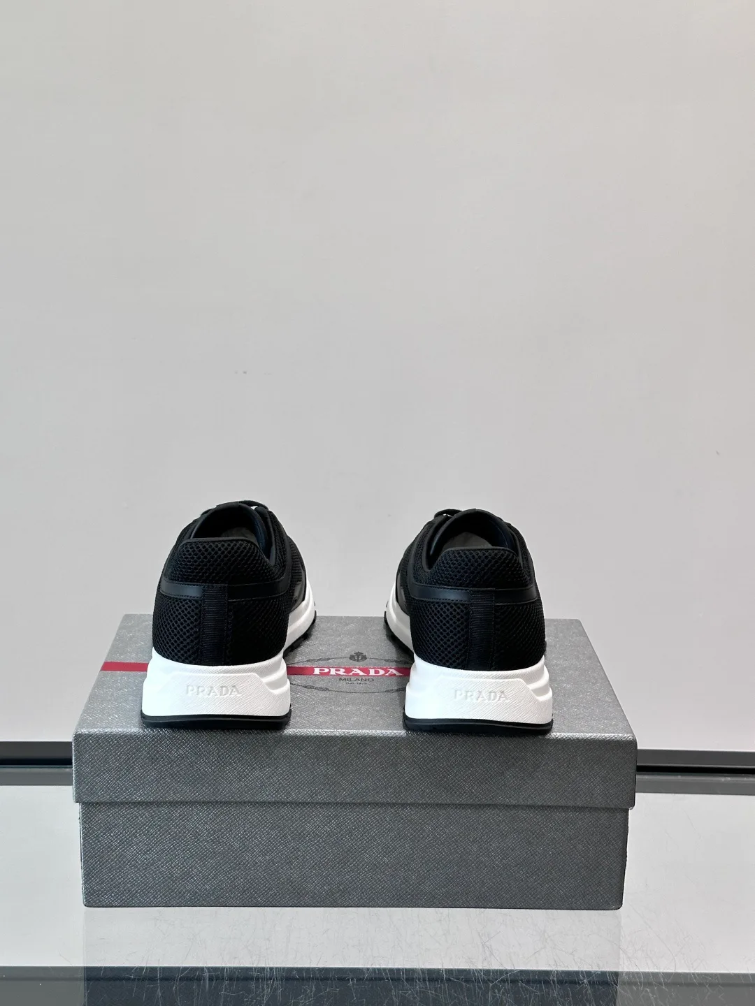 Кроссовки Мужские Prada 17349412