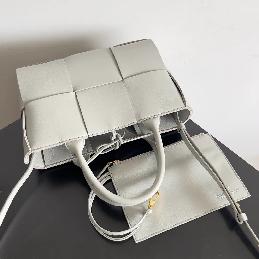 Сумки На Ремне Женские Bottega Veneta 419973