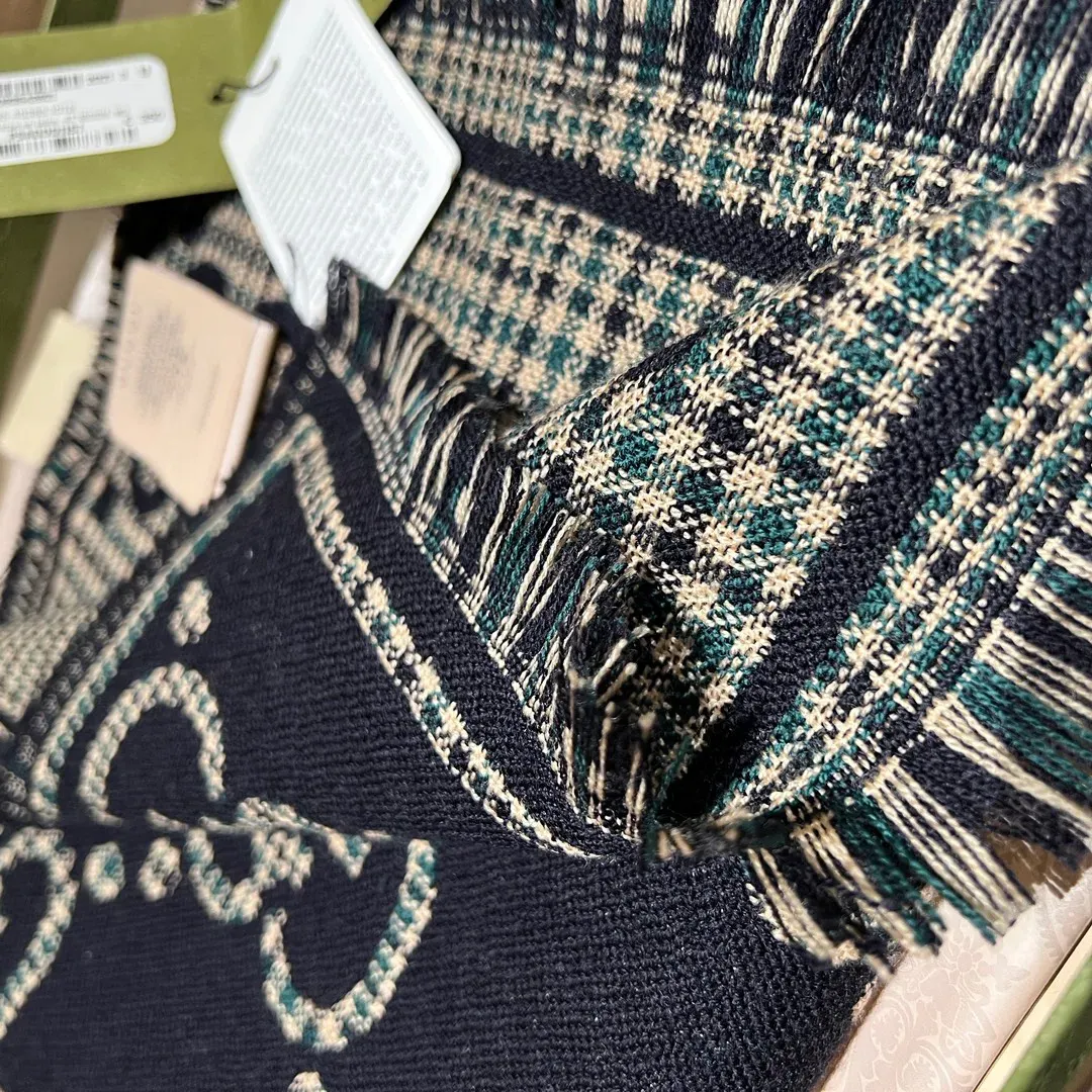 Шарфы Gucci 210182