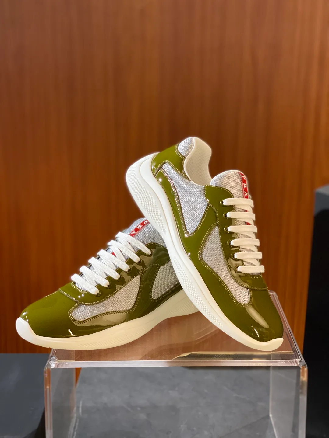 Кроссовки Женские Prada 1845395